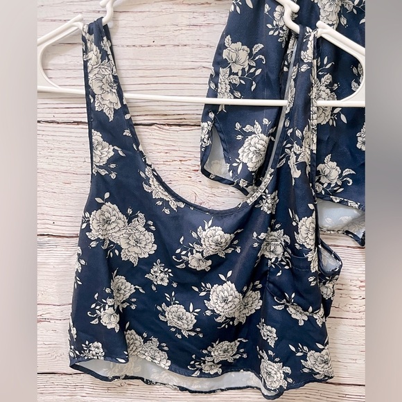 Forever 21 Floral Pajama Set - Picture 4 of 12